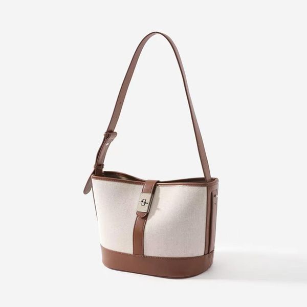 designer shoulder bag, cosmetic bag bucket high-capacity women hobo bag mobile phone camera bag bag women brand design bag purse
designer shoulder bag, cosmetic bag bucket high-capacity women hobo bag mobile phone camera bag bag women brand design bag purse