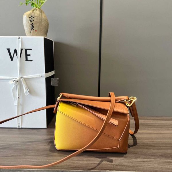women's bag new puzzle gradient geometric bag one shoulder crossbody handbag high quality
women's bag new puzzle gradient geometric bag one shoulder crossbody handbag high quality
