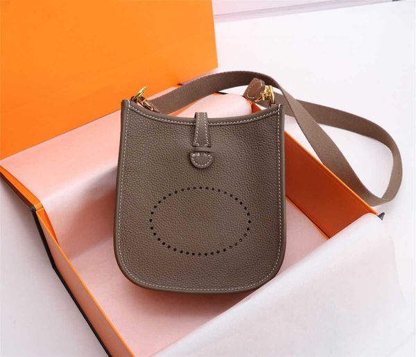 designer hemrres bag evelynn new phone summer bag togo calf leather evelyns litchi pattern hollow mini fashion women's half handmade 1
designer hemrres bag evelynn new phone summer bag togo calf leather evelyns litchi pattern hollow mini fashion women's half handmade 1