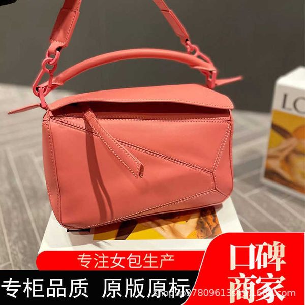 new geometric bag single shoulder crossbody handheld versatile fashion trend genuine leather light luxury bag for women
new geometric bag single shoulder crossbody handheld versatile fashion trend genuine leather light luxury bag for women