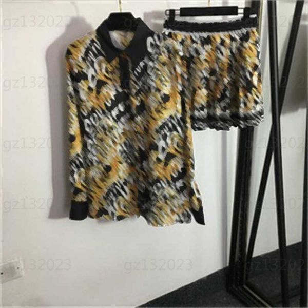 summer two piece set women designer clothing retro floral letter print lapel collar long sleeve shirt high waist pleated short half skirt fa, White
summer two piece set women designer clothing retro floral letter print lapel collar long sleeve shirt high waist pleated short half skirt fa, White