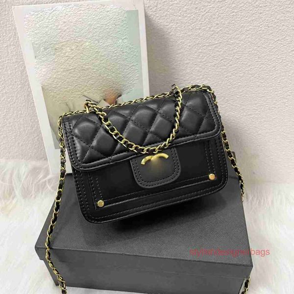 totes chanei designer shoulder bag crossbody bags genuine leather decoration womens purses and handbags20*14*6cm
totes chanei designer shoulder bag crossbody bags genuine leather decoration womens purses and handbags20*14*6cm
