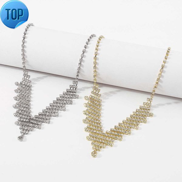 exaggerated serpentine necklace punk personality hip hop style collars tide cool street sshow choker, Silver
exaggerated serpentine necklace punk personality hip hop style collars tide cool street sshow choker, Silver
