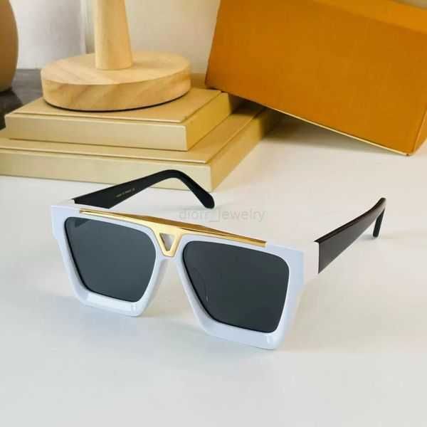 evidence sunglasses for women and men summer 1502 evidence style anti-ultraviolet retro plate square full frame eyeglasses random box 675iu, White;black
evidence sunglasses for women and men summer 1502 evidence style anti-ultraviolet retro plate square full frame eyeglasses random box 675iu, White;black
