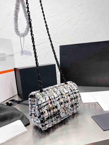 luxury women woolen cf chain flap bags designer quilted matelasse handbag multi-colors woven wallet shoulder plush clutch lady crossbody twe
luxury women woolen cf chain flap bags designer quilted matelasse handbag multi-colors woven wallet shoulder plush clutch lady crossbody twe
