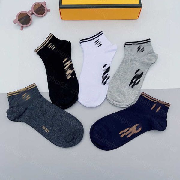 23ss designer men women socks low-cut socks 5 pairs in box brand letter logo jacquard socks pure cotton sweat-absorbent comfortable mens und, Black
23ss designer men women socks low-cut socks 5 pairs in box brand letter logo jacquard socks pure cotton sweat-absorbent comfortable mens und, Black