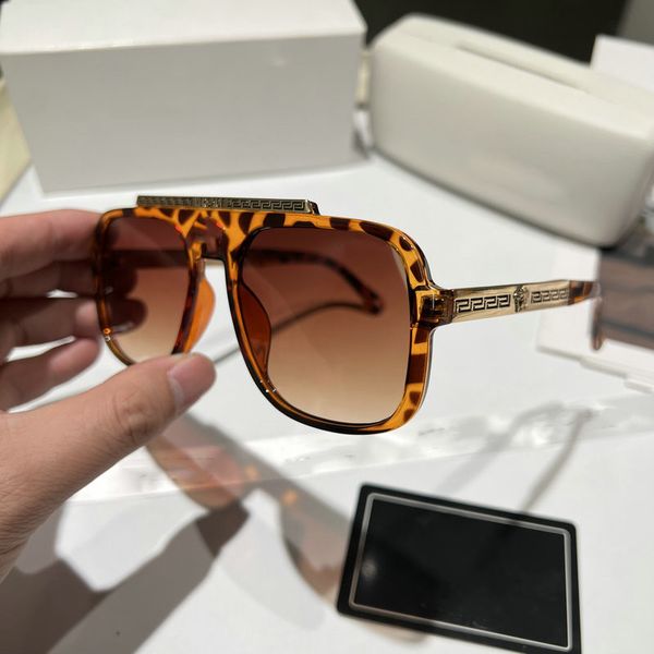 designer sunglasses classic eyeglasses goggle outdoor beach sun glasses for man woman mix color optional medusa signature, White;black 
designer sunglasses classic eyeglasses goggle outdoor beach sun glasses for man woman mix color optional medusa signature, White;black