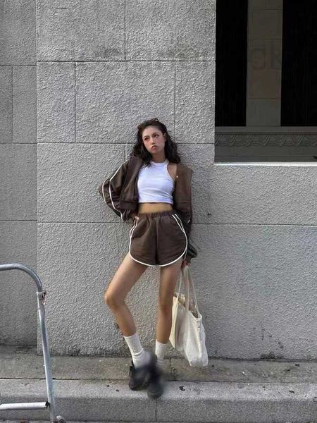 women's two piece pants designer high-end spring summer daily street casual style hooded short jacket elastic shorts set i1t8, White
women's two piece pants designer high-end spring summer daily street casual style hooded short jacket elastic shorts set i1t8, White