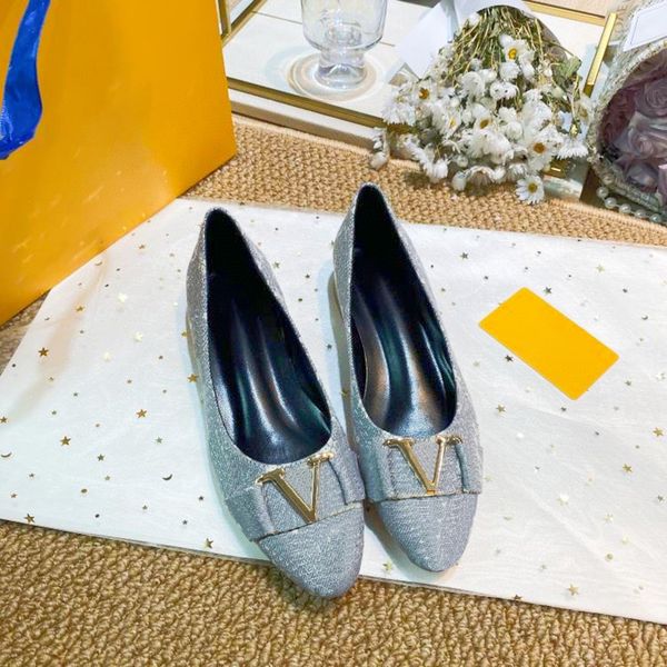designer sneakers oversized casual shoes white black leather luxury velvet suede womens espadrilles trainers women flats lace up platform 19
designer sneakers oversized casual shoes white black leather luxury velvet suede womens espadrilles trainers women flats lace up platform 19