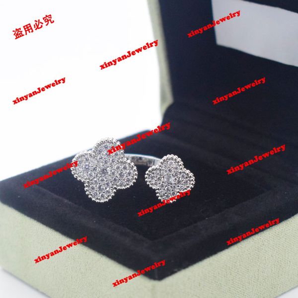 luxurys designers couple ring with one side and diamond on the other sideexquisite products make versatile gifts good nice, Golden;silver
luxurys designers couple ring with one side and diamond on the other sideexquisite products make versatile gifts good nice, Golden;silver