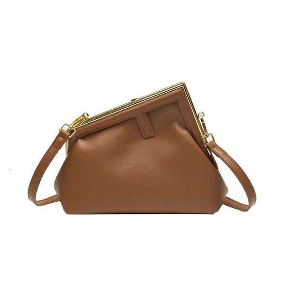 classic design hobo bag phone bags caviar leather handbags worn bag ling lattice chain women brand key2 luxury fashion design bag purse tria
classic design hobo bag phone bags caviar leather handbags worn bag ling lattice chain women brand key2 luxury fashion design bag purse tria