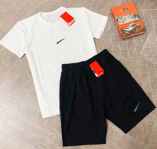 designer tracksuit set men t shirt shorts sets summer sportswear jogging pants streetwear tshirt suit, Gray
designer tracksuit set men t shirt shorts sets summer sportswear jogging pants streetwear tshirt suit, Gray