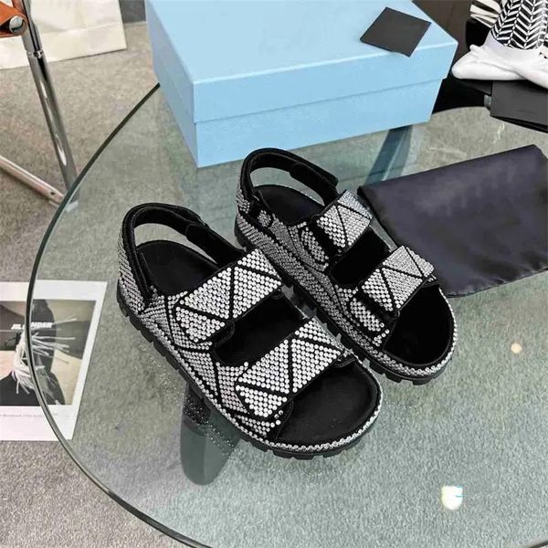 casual shoes crystal decorative sandals designer leather platform black white fashion casual sandal indoor home slip-on size 35-40
casual shoes crystal decorative sandals designer leather platform black white fashion casual sandal indoor home slip-on size 35-40