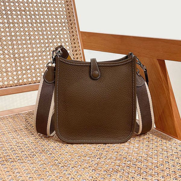 designer h home bag evelynn summer new tc cowhide bag diagonal straddle phone evelyns women's fashion versatile mini 1kws
designer h home bag evelynn summer new tc cowhide bag diagonal straddle phone evelyns women's fashion versatile mini 1kws