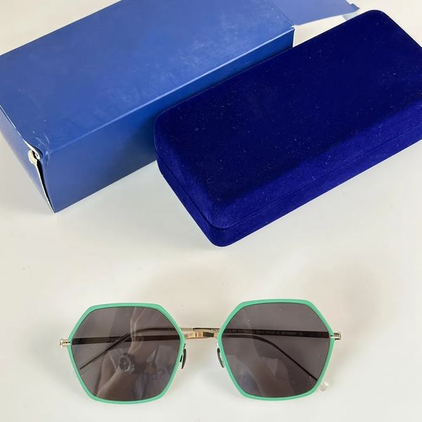 sunglasses for women classic and fashionable with circular lenses driving beach sunshade uv resistant glasses with original box, White;black
sunglasses for women classic and fashionable with circular lenses driving beach sunshade uv resistant glasses with original box, White;black