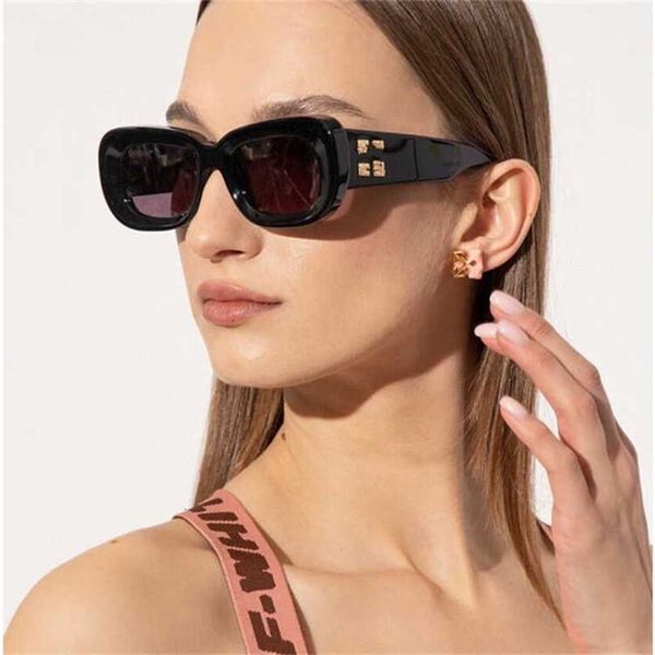 off fashion w sunglasses off trendsetter white omri019 oval net red identical sunglasses, White;black
off fashion w sunglasses off trendsetter white omri019 oval net red identical sunglasses, White;black