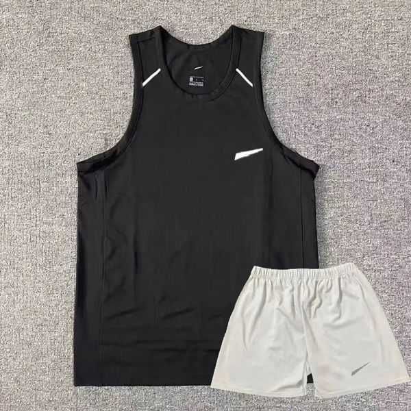 mens tracksuits tech set designer tracksuit shirts shorts two-piece womens fitness suit n print quick drying and breathable sportswear men d, Gray
mens tracksuits tech set designer tracksuit shirts shorts two-piece womens fitness suit n print quick drying and breathable sportswear men d, Gray