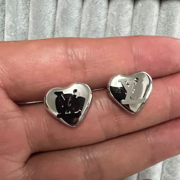 easy chic tiny small girls boys original branded heart v stud 316l stainless steel 18k gold silver rose women letter logo engrave earrings w, Golden;silver
easy chic tiny small girls boys original branded heart v stud 316l stainless steel 18k gold silver rose women letter logo engrave earrings w, Golden;silver