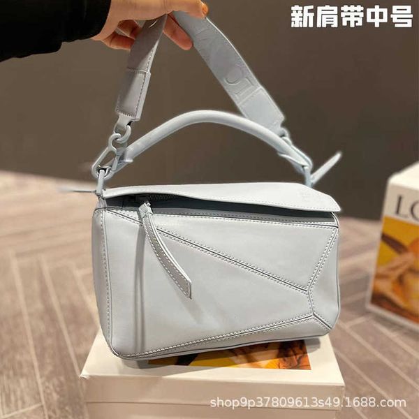 New Geometric Bag Single Shoulder Crossbody Handheld Versatile Fashion Trend Genuine Leather Light Luxury for Women, Granny grey
New Geometric Bag Single Shoulder Crossbody Handheld Versatile Fashion Trend Genuine Leather Light Luxury for Women, Granny grey