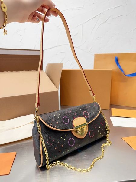 mt underarm shoulder bag clutch bags purse square women handbags vintage metal letter chain flap hasp cell phone pocket genuine leather pouc
mt underarm shoulder bag clutch bags purse square women handbags vintage metal letter chain flap hasp cell phone pocket genuine leather pouc