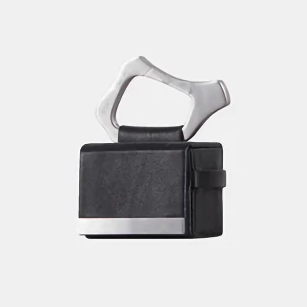 new handheld skew straddle small square bag future metal chain versatile personalized multi purpose one shoulder backpack, Silver
new handheld skew straddle small square bag future metal chain versatile personalized multi purpose one shoulder backpack, Silver