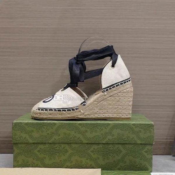 casual shoes fashion designer women's slope heel sandals hemp rope woven round head high-quality flat slippers 35-41, Black
casual shoes fashion designer women's slope heel sandals hemp rope woven round head high-quality flat slippers 35-41, Black