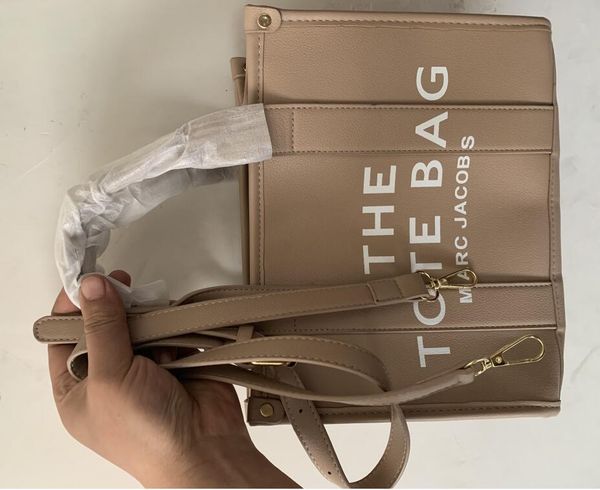 embossing leather handbags women luxury shoulder bags messenger crossbody bag designer mengtianbao the fashion bag
embossing leather handbags women luxury shoulder bags messenger crossbody bag designer mengtianbao the fashion bag