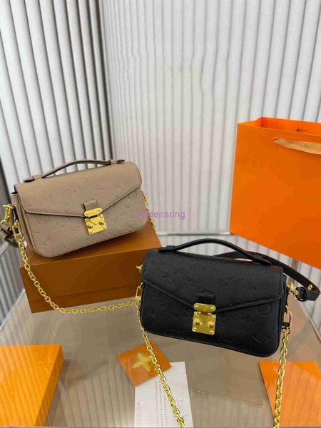 2022 premium underarm bag classic leather designer ladies luxury handbag ladies shoulder bag rectangular multicolor fashion bag
2022 premium underarm bag classic leather designer ladies luxury handbag ladies shoulder bag rectangular multicolor fashion bag