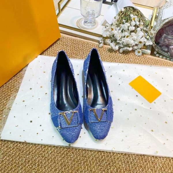 designer sneakers oversized casual shoes white black leather luxury velvet suede womens espadrilles trainers women flats lace up platform 19
designer sneakers oversized casual shoes white black leather luxury velvet suede womens espadrilles trainers women flats lace up platform 19