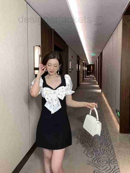 basic & casual dresses designer high end spring/summer new product contrast bow tie beaded v-neck bubble sleeve dress 1hie, Black;gray
basic & casual dresses designer high end spring/summer new product contrast bow tie beaded v-neck bubble sleeve dress 1hie, Black;gray
