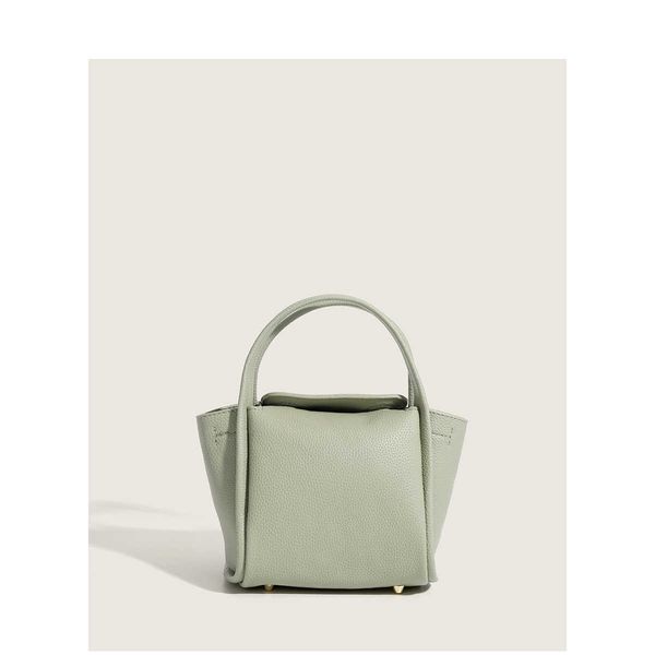 songmont bags baobao women's 2023 new spring song vegetable basket yuanbao bao genuine leather cowhide portable bucket bag one shoulder
songmont bags baobao women's 2023 new spring song vegetable basket yuanbao bao genuine leather cowhide portable bucket bag one shoulder