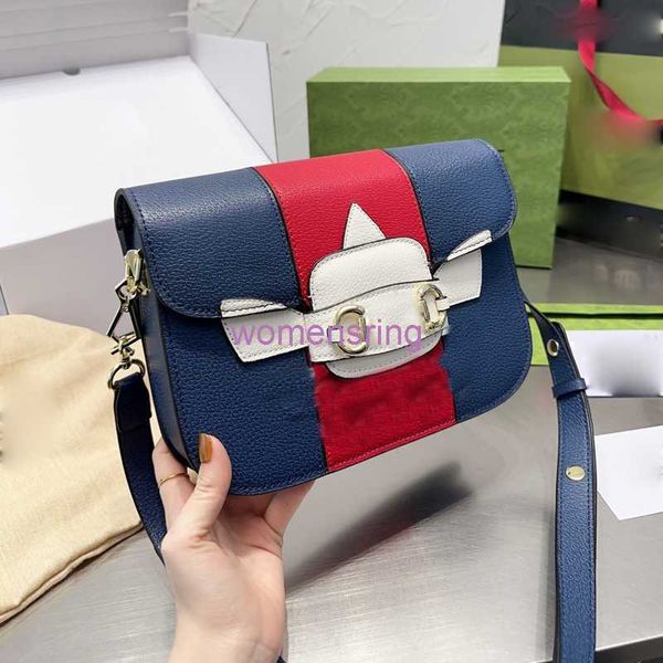 2023 fashion chain shoulder bag ladies handbag wallet joint style stripe messenger bag flap messenger bag fashion letter buckle genuine leat
2023 fashion chain shoulder bag ladies handbag wallet joint style stripe messenger bag flap messenger bag fashion letter buckle genuine leat