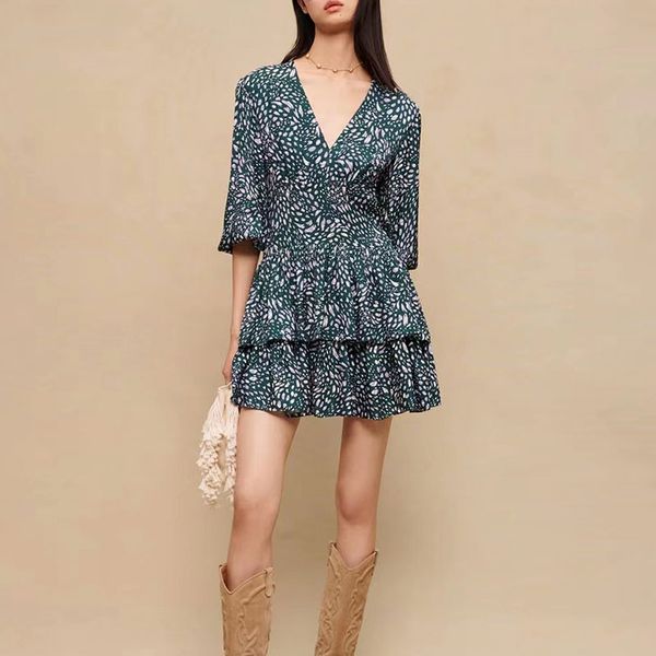 2023 women designer summer dress dress french v-neck ruffled edge print with waistband and layered thin bubble sleeve dress, Black;gray