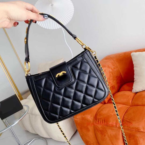 chanei buckle handbag crossbody bag metal letter decoration handle classic diamond plaid designer chain shoulder bags cross bodybag purses f
chanei buckle handbag crossbody bag metal letter decoration handle classic diamond plaid designer chain shoulder bags cross bodybag purses f