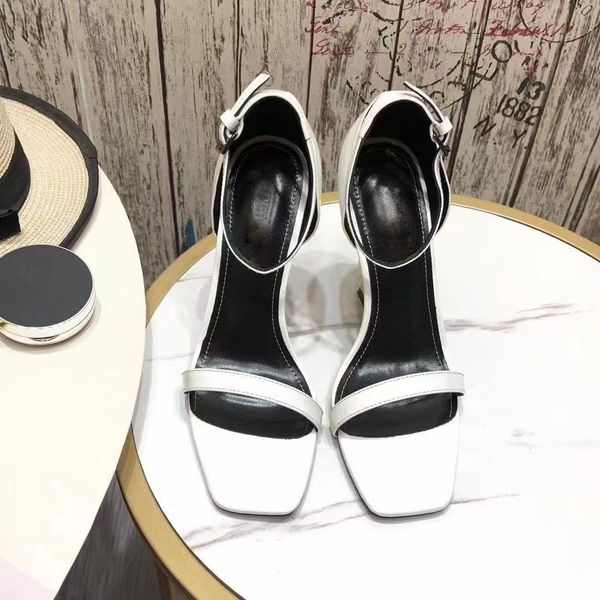 designer sandals women pumps dress shoe summer ladies slipper stiletto heels sandals luxury designers black white 4 styles size 35-42 open t
designer sandals women pumps dress shoe summer ladies slipper stiletto heels sandals luxury designers black white 4 styles size 35-42 open t