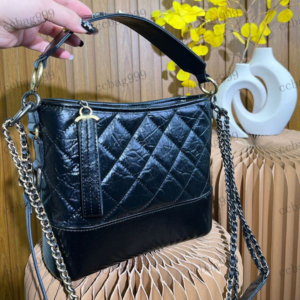 womens shoulder bag vagabond bag matching leather seam hardware metal c buckle handbag fringe pendant matelasse chain crossbody bags designe
womens shoulder bag vagabond bag matching leather seam hardware metal c buckle handbag fringe pendant matelasse chain crossbody bags designe
