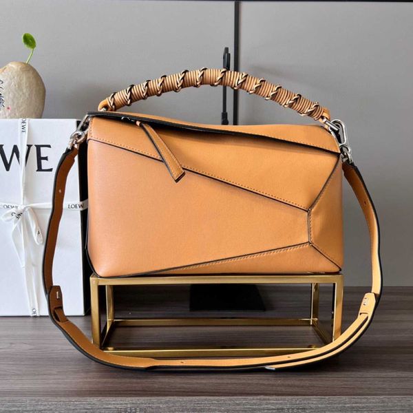 puzz medium napa leather splice geometric bag one shoulder handheld oblique straddle women's
puzz medium napa leather splice geometric bag one shoulder handheld oblique straddle women's