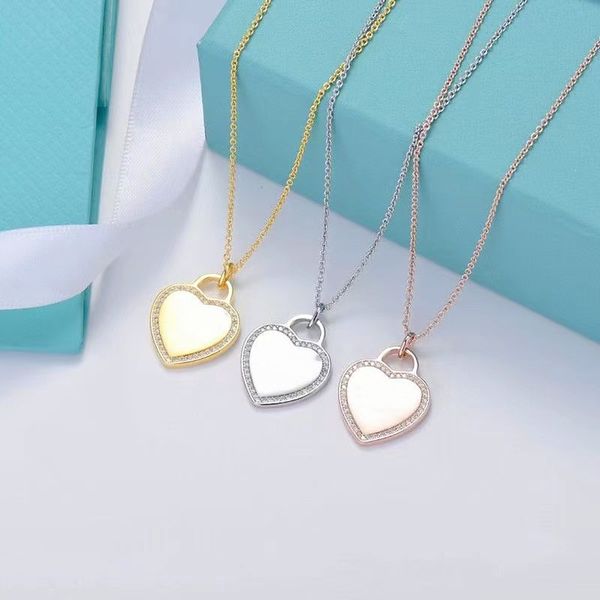 european and american fashion women's love necklace jewelry luxury luxury classic pendant exquisite craftsmanship official logo classic, Golden;silver
european and american fashion women's love necklace jewelry luxury luxury classic pendant exquisite craftsmanship official logo classic, Golden;silver
