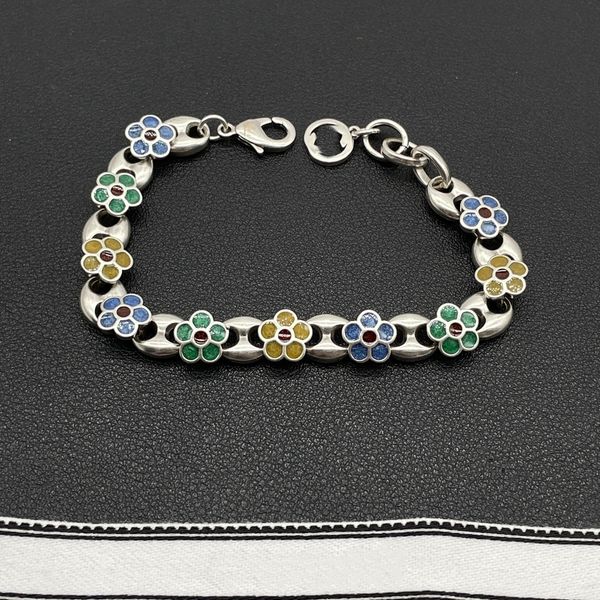 classic and magnificent women's bracelet luxury designer designed women's bracelet letter fashion luxury charm bracelet party gift, Black
classic and magnificent women's bracelet luxury designer designed women's bracelet letter fashion luxury charm bracelet party gift, Black