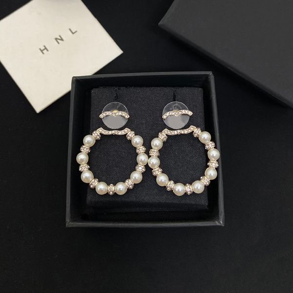 designer stud earring women earrings luxury brand pearl circle style classic colour scheme fashionable and easy to match, Golden;silver
designer stud earring women earrings luxury brand pearl circle style classic colour scheme fashionable and easy to match, Golden;silver