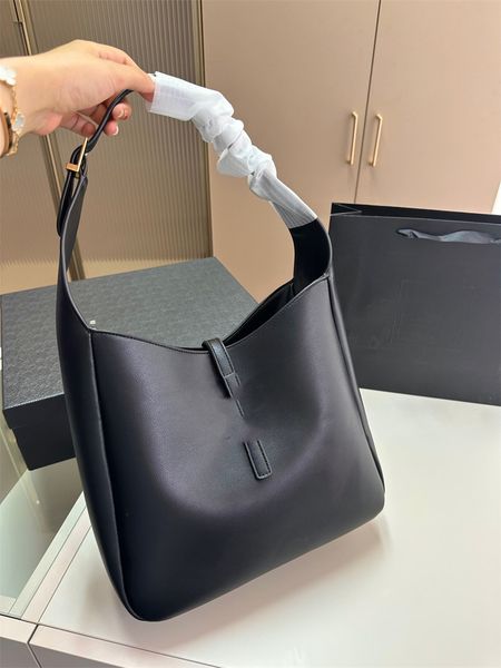 2023 new designer women's bag women's leather bag women's handbag vintage shoulder purse handbag leather classic large capaci
2023 new designer women's bag women's leather bag women's handbag vintage shoulder purse handbag leather classic large capaci