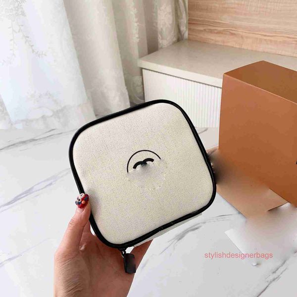 cross body chanei designer bags canvas makeup bag clutch purses handbags for women cosmeticbag jewelrybags travel jewelry organizer solid co
cross body chanei designer bags canvas makeup bag clutch purses handbags for women cosmeticbag jewelrybags travel jewelry organizer solid co