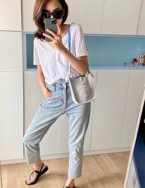 designer h home bag evelynn layer new cowhide evelyns bag mini handbag crossbody with silk scarf small pegasus pendant mus4
designer h home bag evelynn layer new cowhide evelyns bag mini handbag crossbody with silk scarf small pegasus pendant mus4