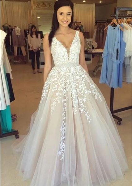 gorgeous sleeveless v-neck lace appliques a-line wedding dress tulle online beading sash light champagne vestido de noiva, White
gorgeous sleeveless v-neck lace appliques a-line wedding dress tulle online beading sash light champagne vestido de noiva, White