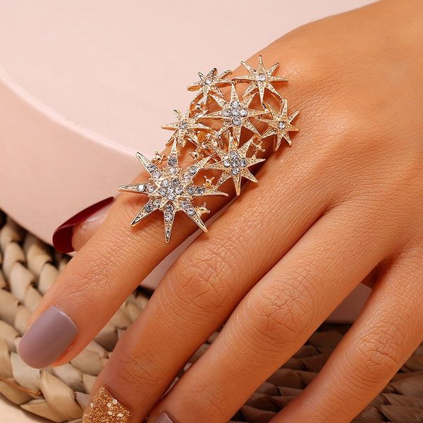 new fashion retro diamond ring personalized trend exaggerated geometric star opening adjustable ring, Golden;silver
new fashion retro diamond ring personalized trend exaggerated geometric star opening adjustable ring, Golden;silver