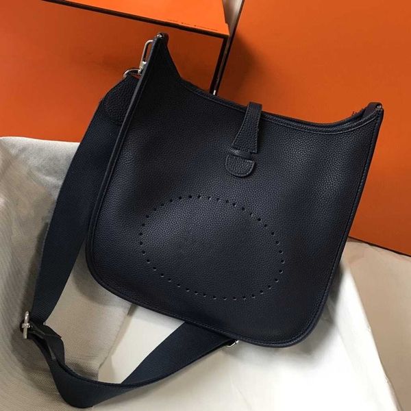 designer hemrres bag evelynn casual evelyns street fashion versatile cowhide letter hollow out litchi pattern tote one shoulder crossbody wo
designer hemrres bag evelynn casual evelyns street fashion versatile cowhide letter hollow out litchi pattern tote one shoulder crossbody wo