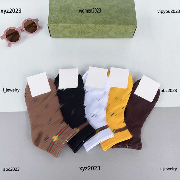 luxury fashion women socks grid letter printing men sock breathable sock pure cotton short socks with box, Black
luxury fashion women socks grid letter printing men sock breathable sock pure cotton short socks with box, Black