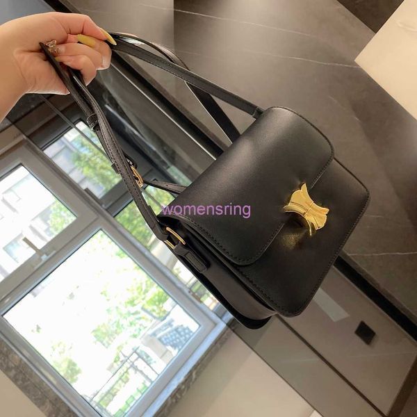 2023 fashion women's shoulder bag luxury women's handbag flip designer bag versatile retro classic design crossbody bag
2023 fashion women's shoulder bag luxury women's handbag flip designer bag versatile retro classic design crossbody bag