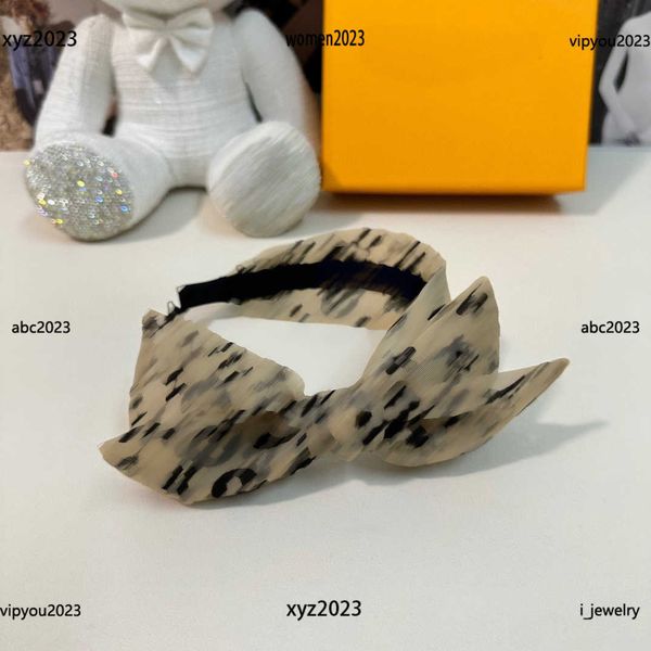 designer women headbands fashion hair jewelry mesh perspective design hair band letter printed bow headwear #including box, Silver
designer women headbands fashion hair jewelry mesh perspective design hair band letter printed bow headwear #including box, Silver