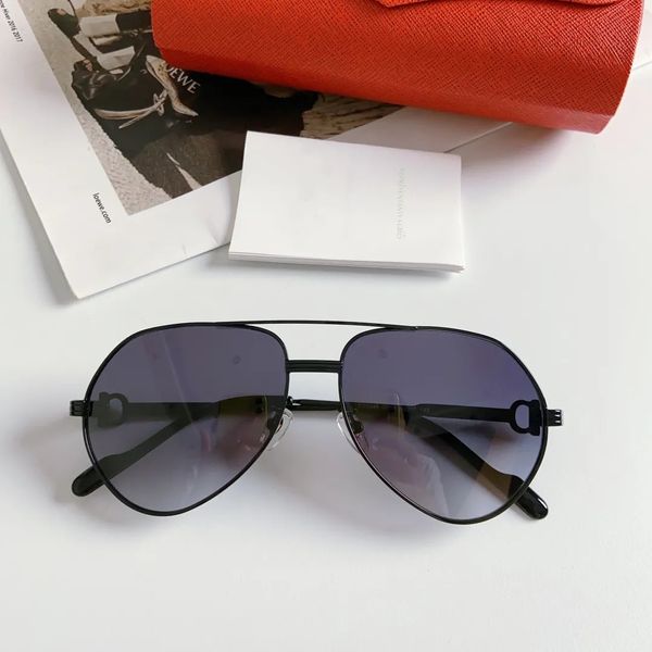 classic brand sunglasses with metal frame and gradient glass lenses suitable for beach shading, driving, fishing with accessories, leather c, White;black 
classic brand sunglasses with metal frame and gradient glass lenses suitable for beach shading, driving, fishing with accessories, leather c, White;black